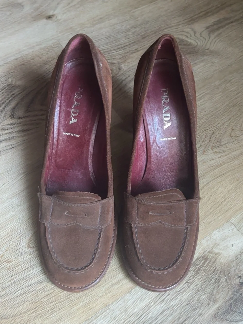 Prada vintage suede loafer pumps